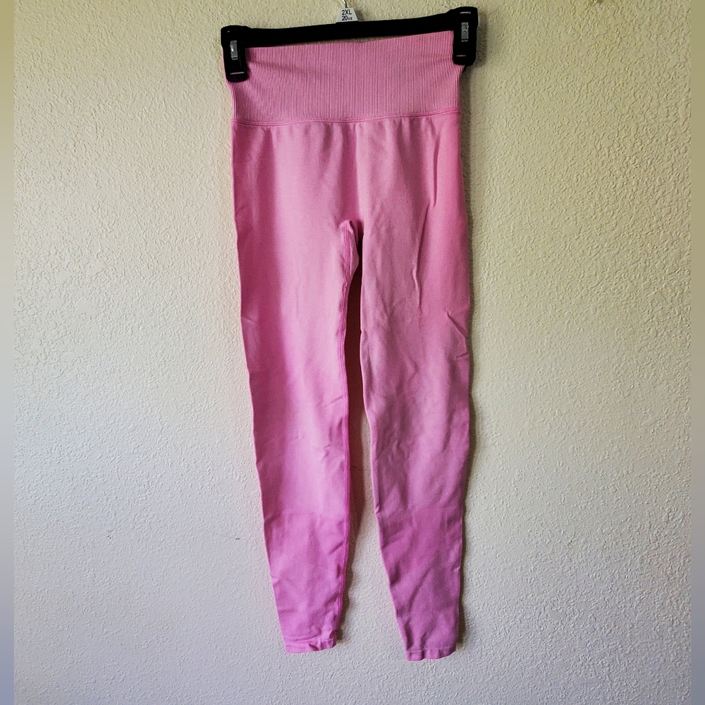 Pink vs xs leggings